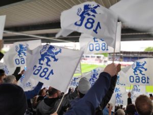 Löwen Fans im Grünwalder Stadion TSV 1860 Heimspiele