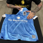 TSV 1860 – das neue Heimtrikot 2020/21 im Video ++ sechzger.de-Nummernschild-Halter-Verlosung