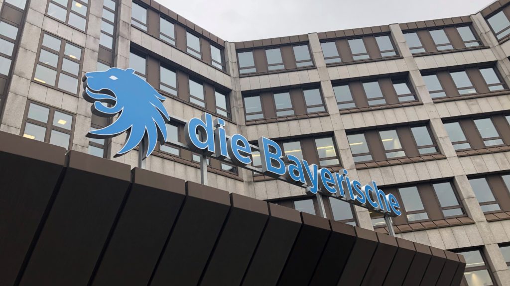 dieBayerische Firmenzentrale Logo Sponsor TSV 1860 München Martin Gräfer