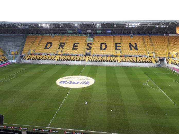 Rudolf Harbig Stadion Dresden beim Spiel gegen den TSV 1860 München