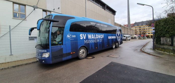 131025646 714670192792199 8066858384141576517 N Mannschaftsbus Waldhof Mannheim
