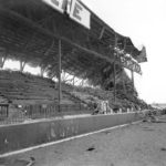 Heute vor 75 Jahren: Das erste Pflichtspielderby nach Kriegsende Zerstörte Haupttribüne. Quelle: Stadtarchiv München, FS-WKII-STR-1131