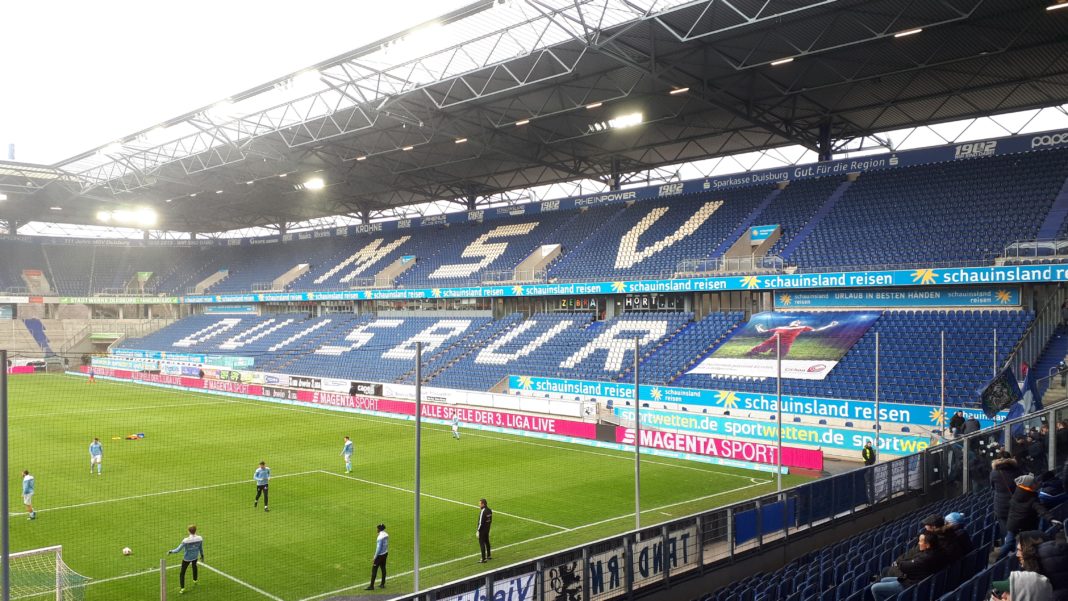 MSV Duisburg Wedaustadion Blick auf die Gegengerade