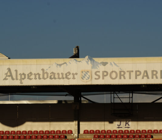 Alpenbauer Sportpark SpVgg Unterhaching Heimspielstätte Stadion 3.Liga
