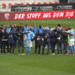 Spielerkreis TSV 1860 München nach Niederlage in Ingolstadt