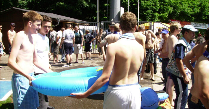 Aqua Ultras Pfullendorf 1860 Titel