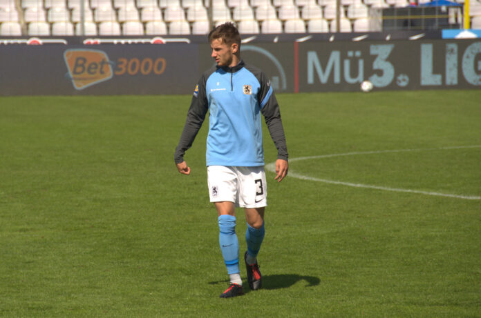 Niklas Lang vom TSV 1860 München Saison 2020/21