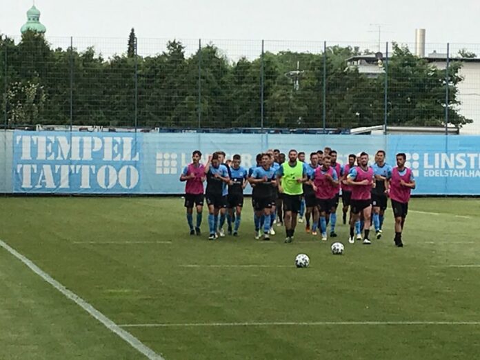Training beim TSV 1860 München an der Grünwalder Straße