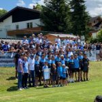 Sitzberger bei Power und Kids nach vorn. Mannschaftsfoto TSV 1860 TSV 1860 Fans Trainingslager 2021 Windischgarsten