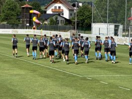 TSV 1860 München Mannschaft läuft im Trainingslager in Windischgarsten