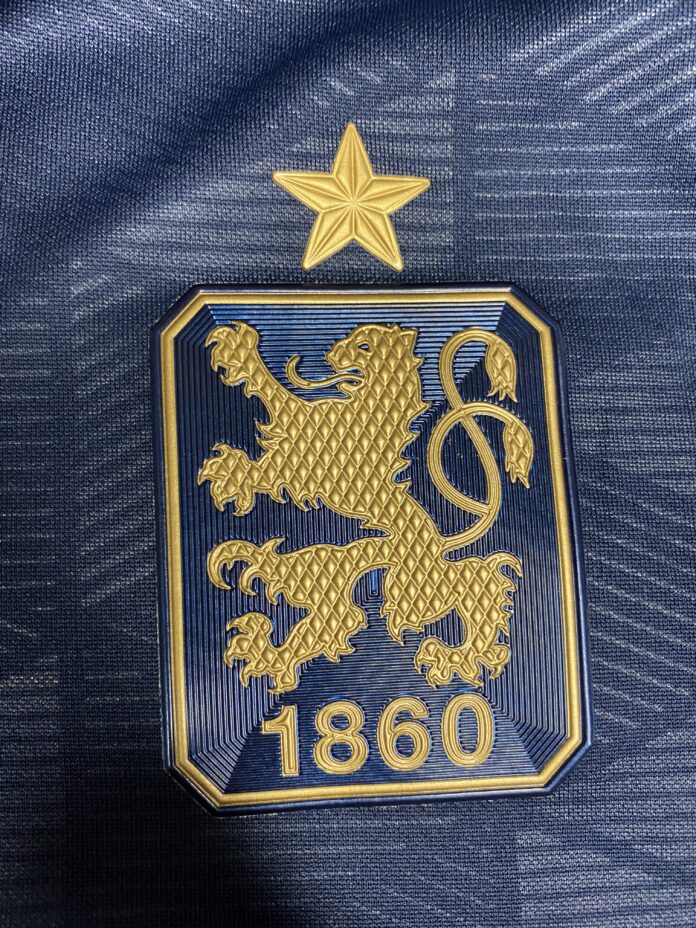 TSV 1860 München, Auswärtstrikot Wappen & Meistersterin tsv 1860 Auswärtstrikot Wappen