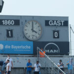 Der 1. Spieltag der dritten Liga im Überblick Anzeigetafel Grünwalder Stadion nach Sieg vom TSV 1860 gegen Würzburg