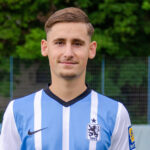 U21 des TSV 1860 holt in Unterzahl einen Punkt beim SV Pullach Milos Cocic Stürmer TSV 1860 Münchn 3-Liga Saison 2021-22