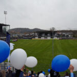 Spiel des TSV 1860 München in Burghausen terminiert Wacker Burghausen TSV 1860 München Luftballon Choreo Regionalliga Bayern