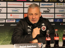 Trainer Pavel Dotchev