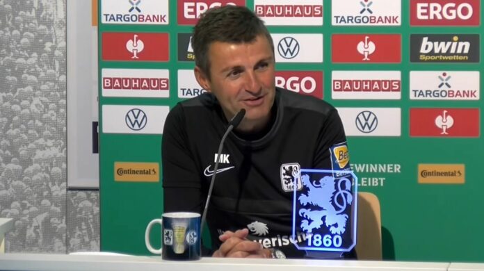 Trainer Michael Köllner vor dem Pokalspiel des TSV 1860 gegen Schalke 04