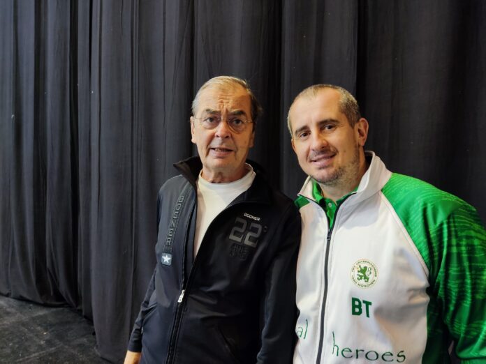 Bogdan Tanase (Trainer TSV Haching München) mit Stelian Moculescu