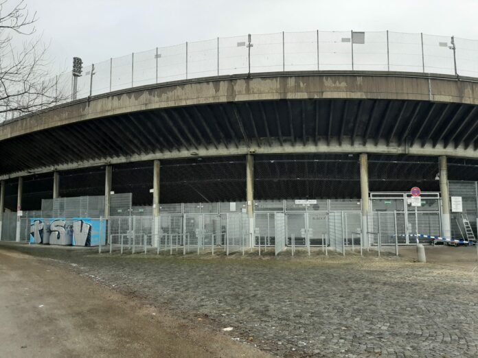 Leere Westkurve Beim Geisterspiel TSV 1860 München Gegen Magdeburg 04 12 2021