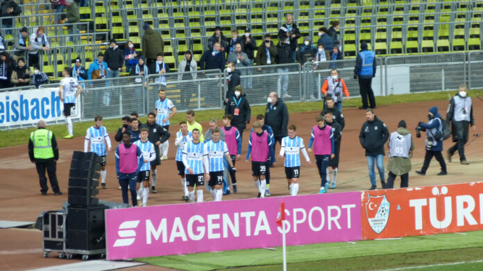 TSV 1860 München Spieler Nach Der Niederlage Gegen Türkgücü Am 22.Spieltag Nachholspiel 16.02.2022