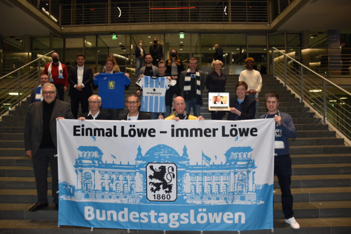 Gruppenfoto bei der Gründung der Bundestagslöwen