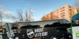 Mannschaftsbus SC Verl beim Spiel gegen den TSV 1860 München