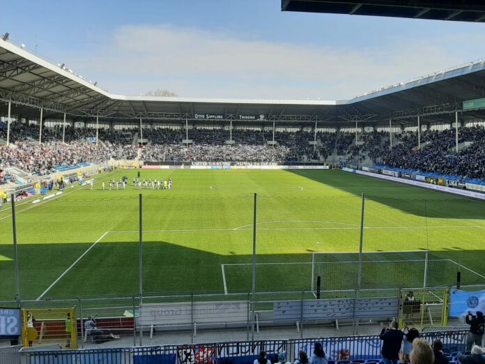 Waldhof Mannheim TSV 1860 20220320 (40) Blick aus dem Gästeblock