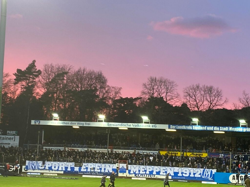 SV Meppen Fanszene Im Emsland Stadion Mit Zaunfahne