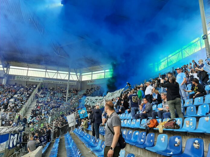 1 FC Magdeburg TSV 1860 (85) 1 FC Magdeburg TSV 1860 Pyro