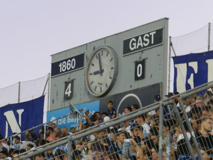 Anzeigetafel Grünwalder Stadion TSV 1860 München SV Meppen 4 0