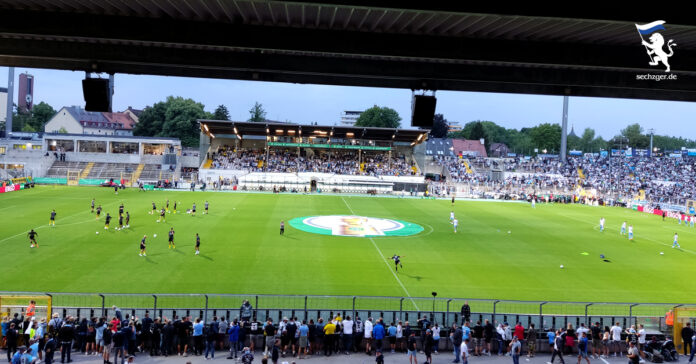 Fotogalerie TSV 1860 BVB Borussia Dortmund DFB Pokal Grünwalder Stadion