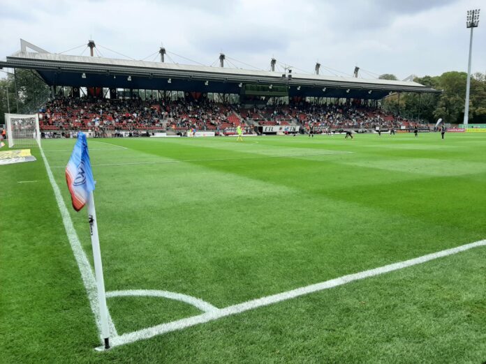 Viktoria Köln TSV 1860 München (37) Eine klare Sache war das Montagsspiel in der 3. Liga, der SC Freiburg II dominierte bei Viktoria Köln und siegte verdient
