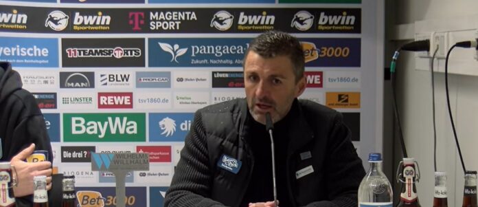 Michael Köllner Bei Pressekonferenz Nach TSV 1860 München SG Dynamo Dresden