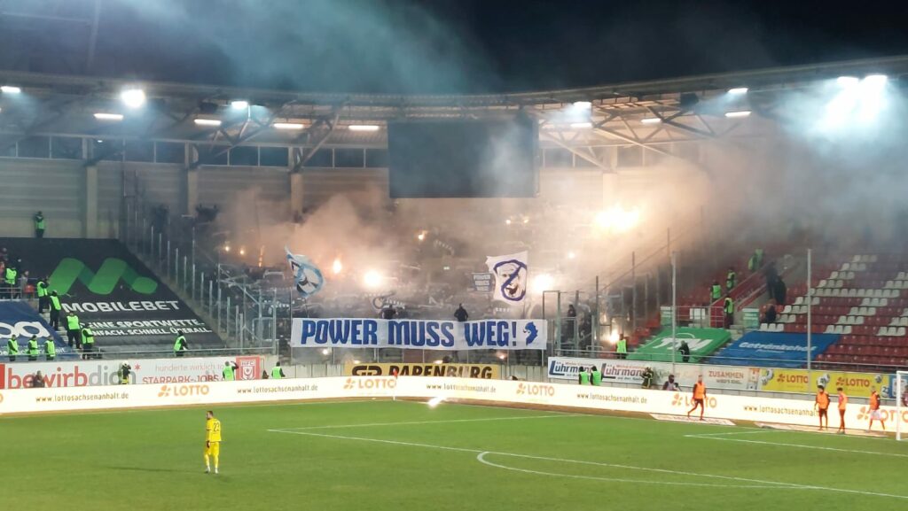 Hallescher FC TSV 1860 Pyro
