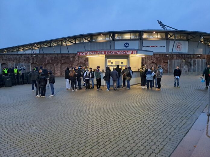 Halle Hallescher FC TSV 1860 20230224 (18)