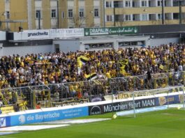 Fans der SpVgg Bayreuth im GWS 22/23