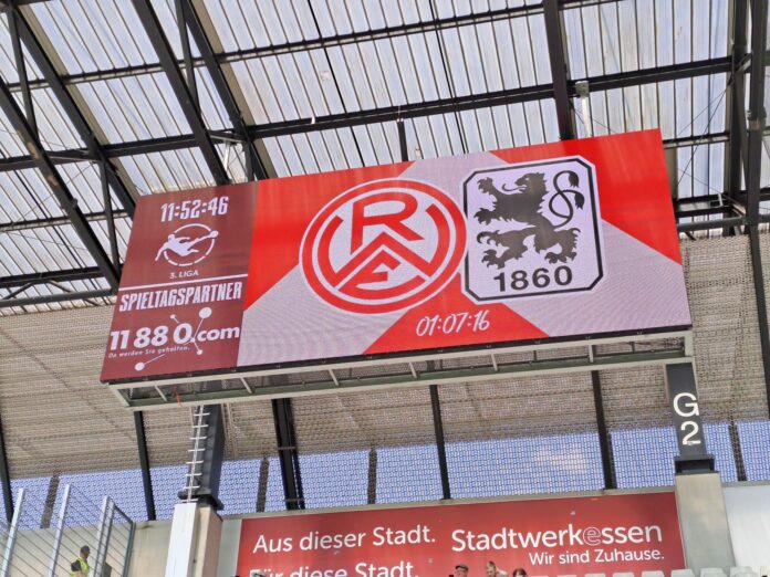 Rot Weiss Essen RWE TSV 1860 Fotogalerie (12)