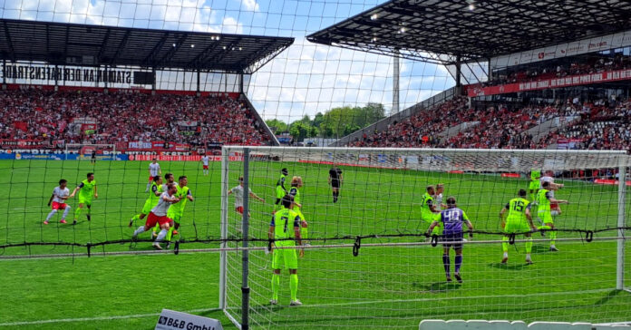 Rot Weiss Essen RWE TSV 1860 Fotogalerie Titelbild