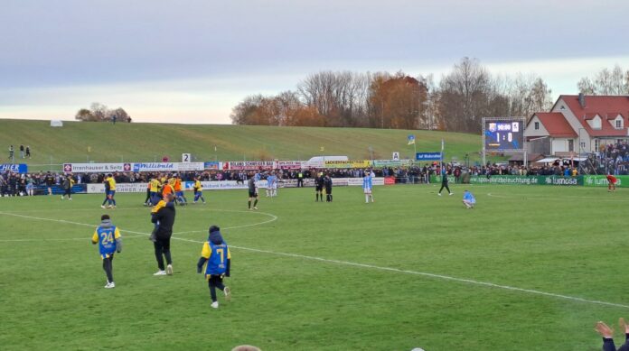 FC Pipinsried TSV 1860 München Toto Pokal Viertelfinale 2023 24 Spielende Jubel Pipinsried