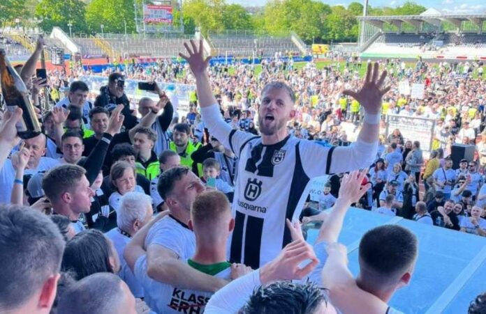 SSV Ulm Aufstieg 2.Bundesliga Feier Im Donaustadion SSV Ulm Aufstieg 2.Bundesliga Feier Im Donaustadion