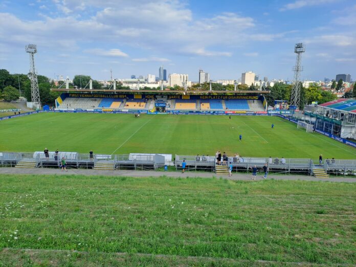 Stadion Hohe Warte First Vienna FC Testspiel TSV 1860 München Stadion Hohe Warte First Vienna FC Testspiel TSV 1860 München