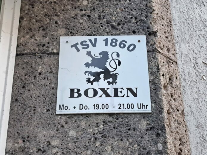 TSV 1860 München Abteilung Boxen Turnhalle Auenstraße Symbolbild