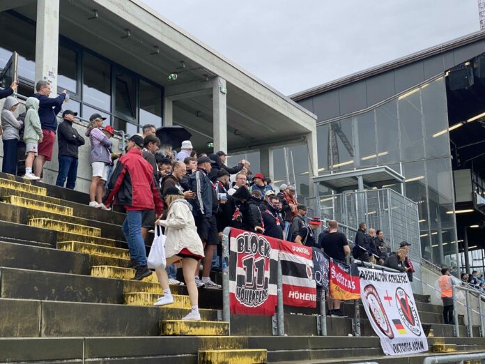 Viktoria Köln Fans im GWS 24/25