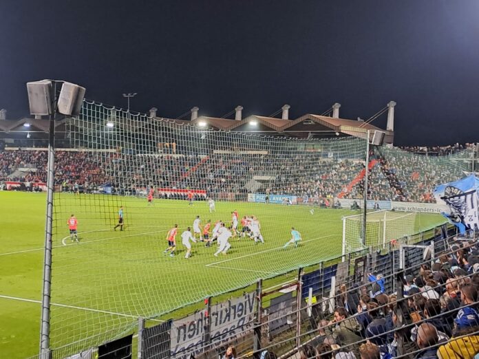 SpVgg Unterhaching TSV 1860 20241020 Fotogalerie (20) Babak Rafati: Haching-Elfmeter eine Fehlentscheidung
