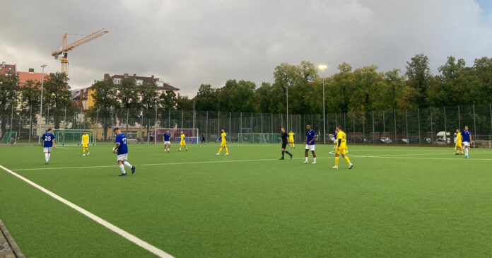 TSV 1860 III Dritte FC Bosna Torwartpech Trikot 125 Jahre FA