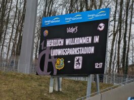 Anzeigetafel im Ludwigspark in Saarbrüken