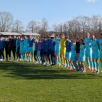 TSV 1860 U21 feiert Kantersieg beim FC Deisenhofen TSV 1860 München U21 Feiert Mit Fans Nach Sieg Beim FC Deisenhofen