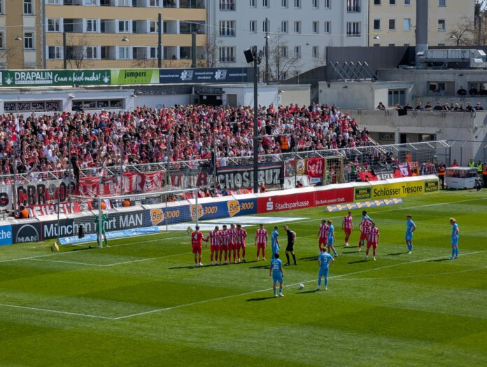 Cottbusser Auswärtsblock im GWS 24/25