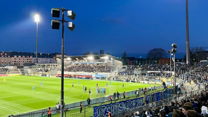 TSV 1860 Schwarz zu Blau