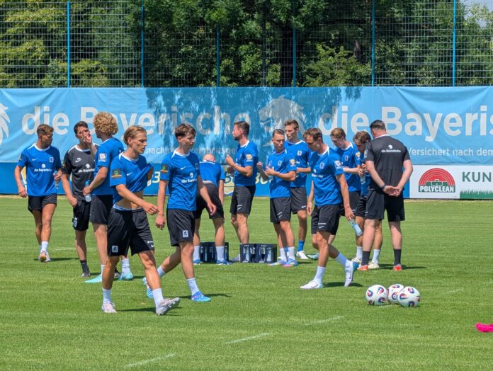 TSV 1860 Trainingsauftakt Mit Sechs Neuen (38)