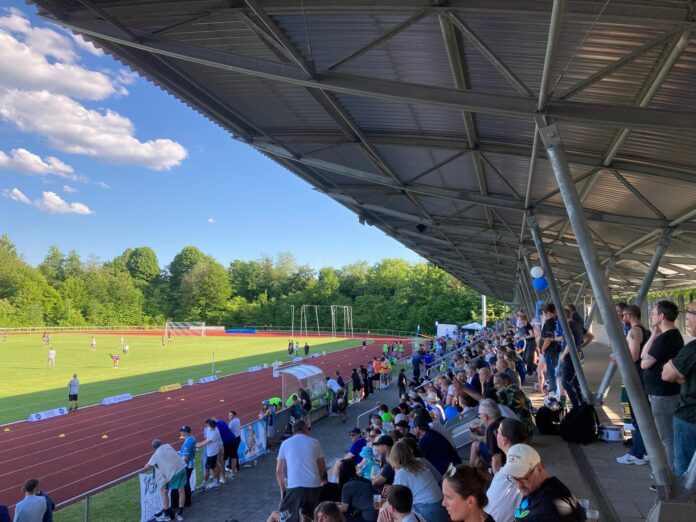 Frauenmannschaft der Löwen beim Saisonfinale.